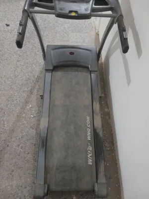 سير رياضي عاطل