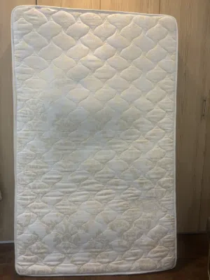 ماترس نظيف للبيع mattresses