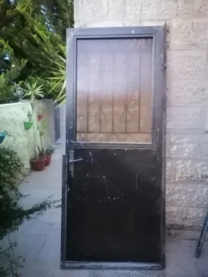 باب حديد ثقيل صوالح او خرده