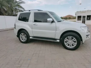 Used Mitsubishi Pajero in Al Dhahirah