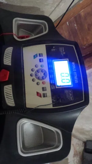 الجهاز من ماركة (World Fitness ) جهازه المشي (Treadmills) سعر 180 قابل التفاوض بشيئ بسيط
