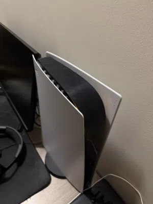 Ps5 used not a lot just needs cleaning in perfect condition and nothing is wrong