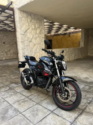 SUZUKI GIXXER 150cc