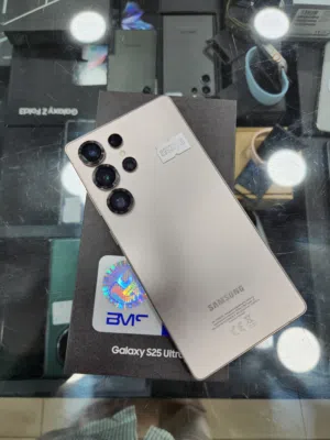 Samsung S25 ultra 256GB كفالة الوكيل الرسمي بسعر مميز بحالة الجديد بسعر مميز
