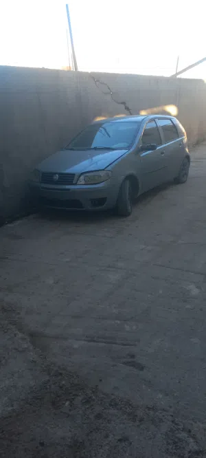 فيات بونتو 2005 للبدل او البيع