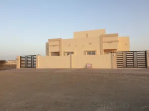 شقة للايجار بجانب مستشفى صحار