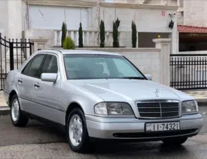 مرسيدس C180 موديل  1994 وارد شركة غرغور مالك واحد من الوكاله وصيانة الوكاله  فحص كامل 7 جيد .....