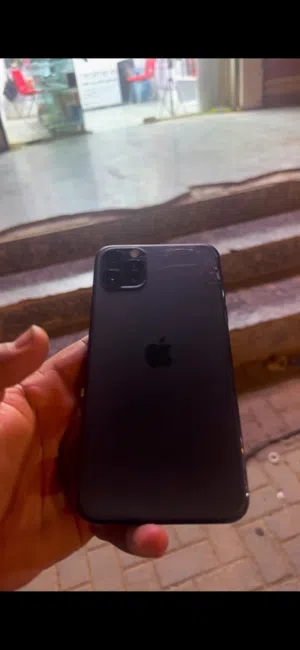 ايفون 11 برو ماكس شرق اوسط