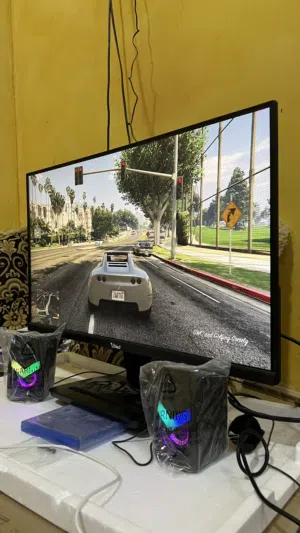 سوني فور مع شاشة قيمنق مع لعبة قراند وريد ديد  (مع 2 يد تحكم )120 Hz