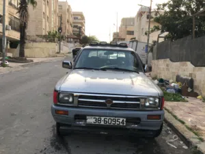 Used Toyota Hilux in Amman