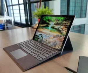 Surface 7 Pro