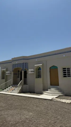 300 m2 3 Bedrooms Townhouse for Rent in Al Batinah Suwaiq