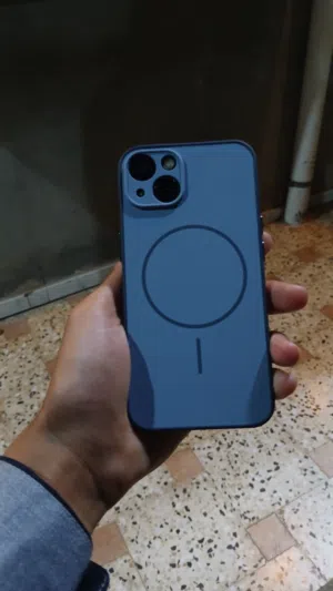 Apple iPhone 13 128 GB in Tripoli