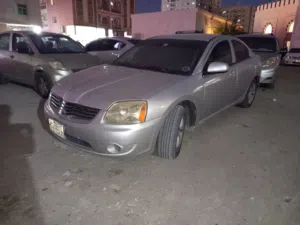 للبيع: ميتسوبيشي جالنت 2008 (وارد أمريكي)