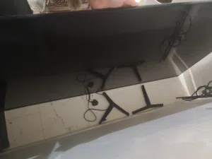 شاشات مكسورة للبيع
