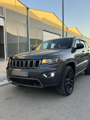 Jeep . Grand Cherokee . 2019 . Used4