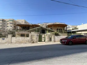 350 m2 3 Bedrooms Villa for Sale in Zarqa Al Zarqa Al Jadeedeh
