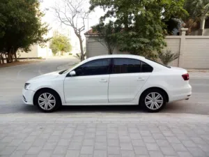 Volkswagen Jetta (2016) # Spacious-Well Maintained - Urgent Sale