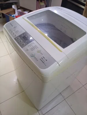 Used Devo 13kg washing machine in excellent condition