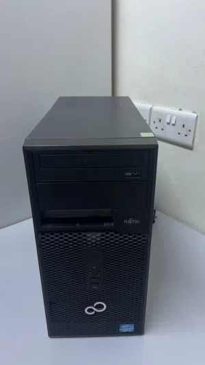 كمبيوتر فوجيتسو نضيف