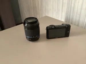 Samsung nx 2000 excellent quality no scratches  كاميرا سامسونج