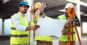 نحن شركة توريد عمالة يوجد لدينا عمال مقاولات وتقنين