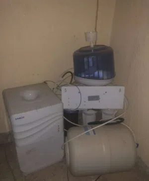 فلتر مياه بالإضافة إلى كولر مياه