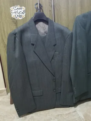 للبيع 4 بدلات و2 اطقم سهره ستاتي