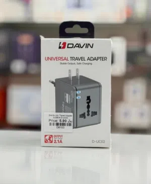 Davin travel adapter with USB in Muscat / Brand New