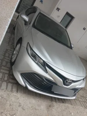 كامري للبيع لعدم الاستخدام