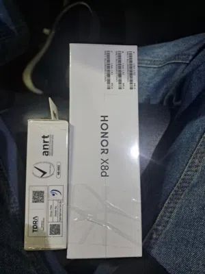 HONOR X8d AI Button with AirPods