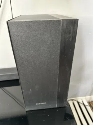 Samsung Sound Bar with woofer for sell