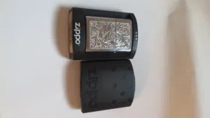 ولاعة زيبو أمريكي أصلي Zippo Venetian بالعلبه مخزنه ولم تستخدم