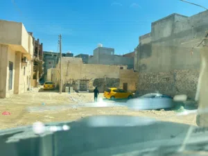منزال للبيع ع طريق البحر