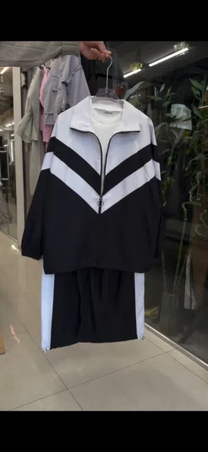 سوت للبيع يلبس من وزن 50 لحد 75 جديد