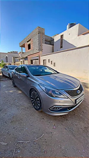 ازيرا ابتشي موديل 2012 مكيجه تام علي 2014
