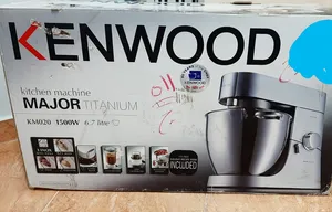 1-Kitchen machine Kenwood 1500 2-محضر طعام كينوود وارد الخارج 1200 وات. وارد الخارج. تيتانيوم. جديد