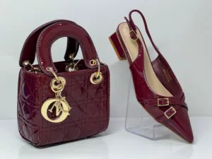 **كشخي والبسي... وخلي الإطلالة تتكلم**  طقم حذاء مع شنطه  وتشكيلة احذية كشخه نيو كولكشن