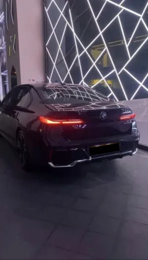 Sedan BMW in Muscat