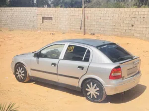 اوبل استرا