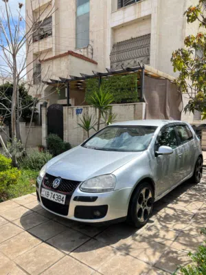 Volkswagen . Golf MK . 2005 . Used4