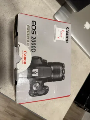 Canon camera 2000D