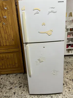 ثلاجه بحالة جيدة للبيع