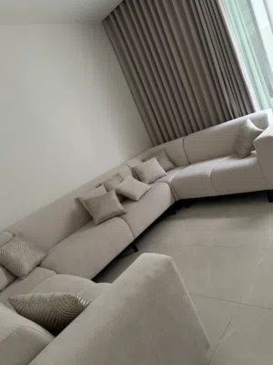 كنب لون كريمي شبه جديد نظيف جدا