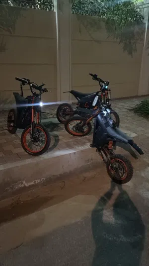 كوقو نضيف وعلي برمجه شغل بيت و بطاريه قويه  و تتحمل 5 ساعات بس قير 2