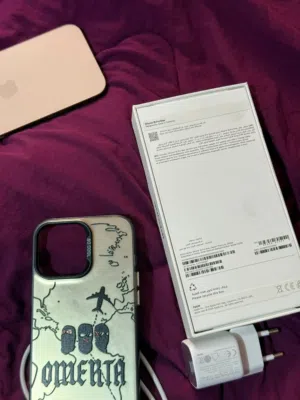 Apple iPhone 16 Pro Max 256 GB in Zarqa
