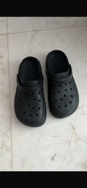 شوزات للبيع