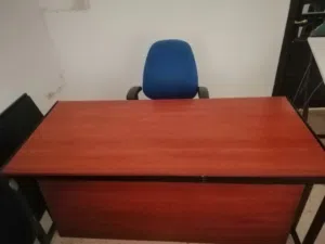 مكتب للبيع