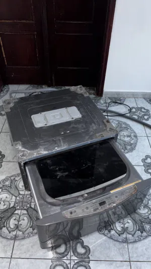 غسالة LG جديدة بحالة الوكالة بسعر رمزي