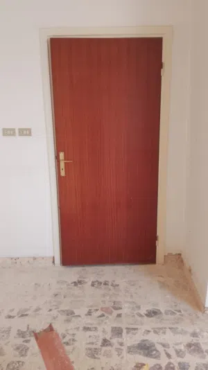 ابواب خشب للبيع